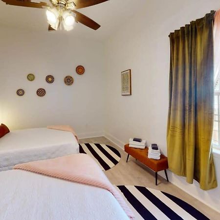 Villa Sunny 5Bed W Parking And Direct Streetcar Access à La Nouvelle-Orléans Extérieur photo
